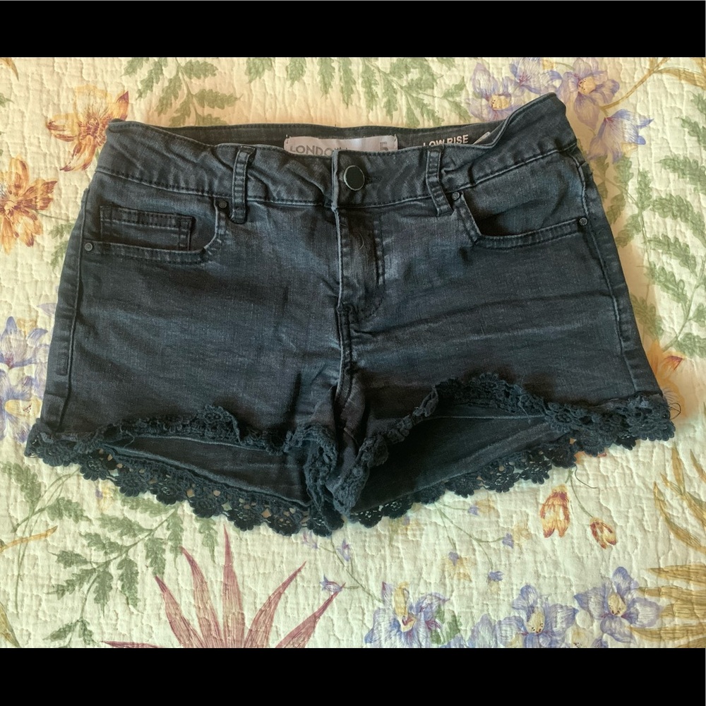 London Frill Shorts